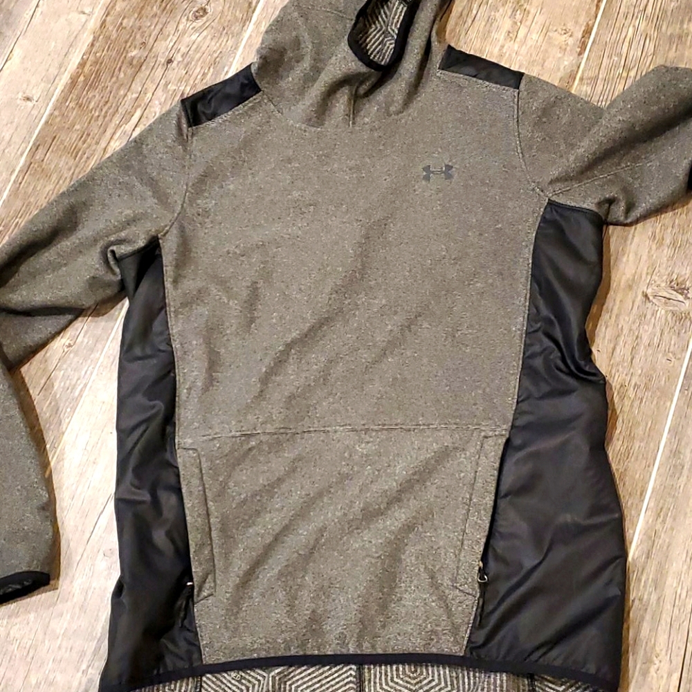 Womens running underarmour jacket
